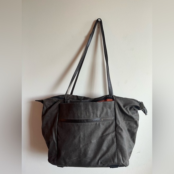 Briggs & Riley Kinzie Street Horizontal Tote Travel Bag - Picture 6 of 16